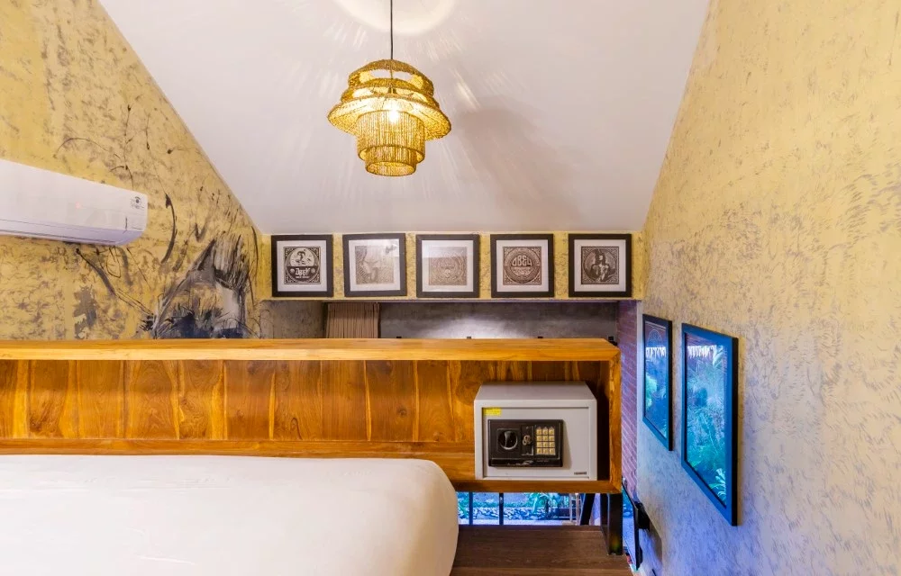 Gallery Picture