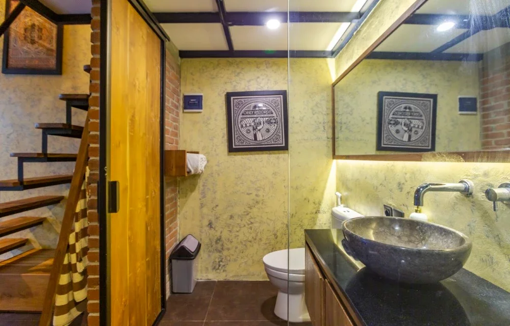 Gallery Picture